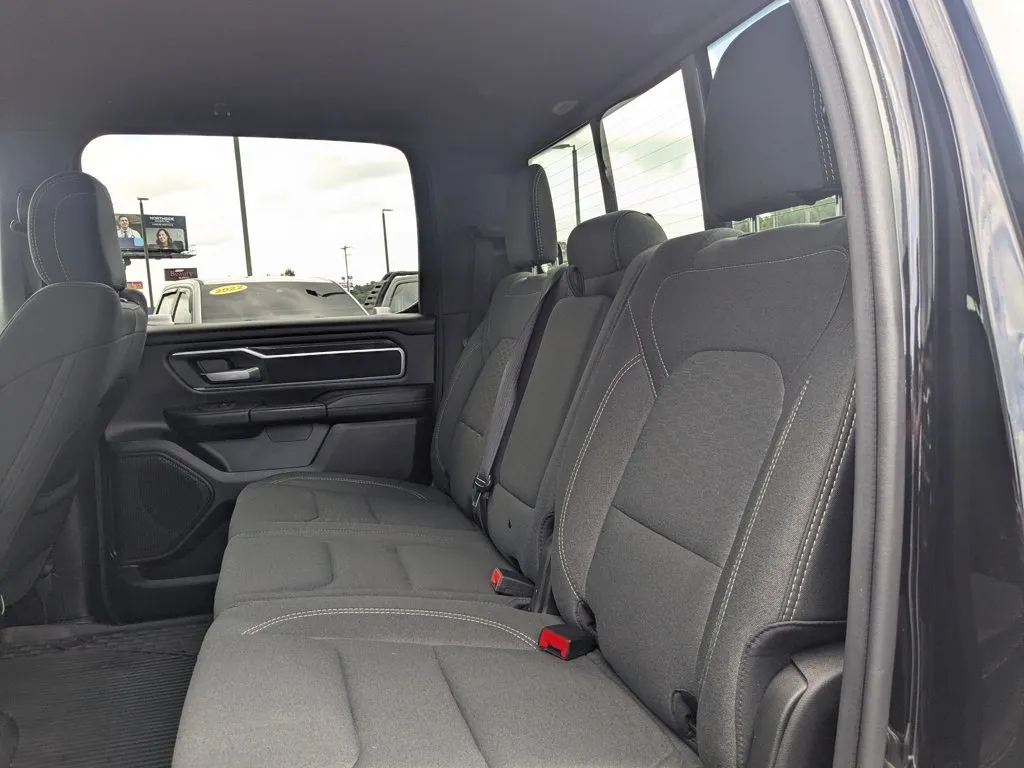 2025 Ram 1500 Lone Star thumbnail 23