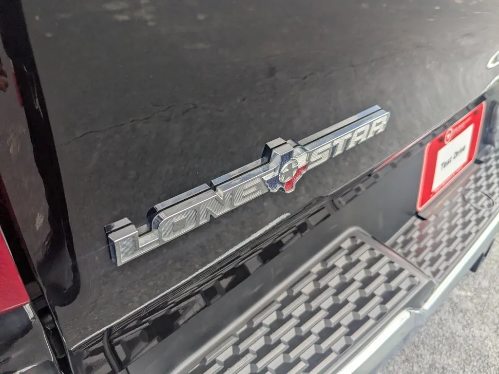 2025 Ram 1500 Lone Star thumbnail 28