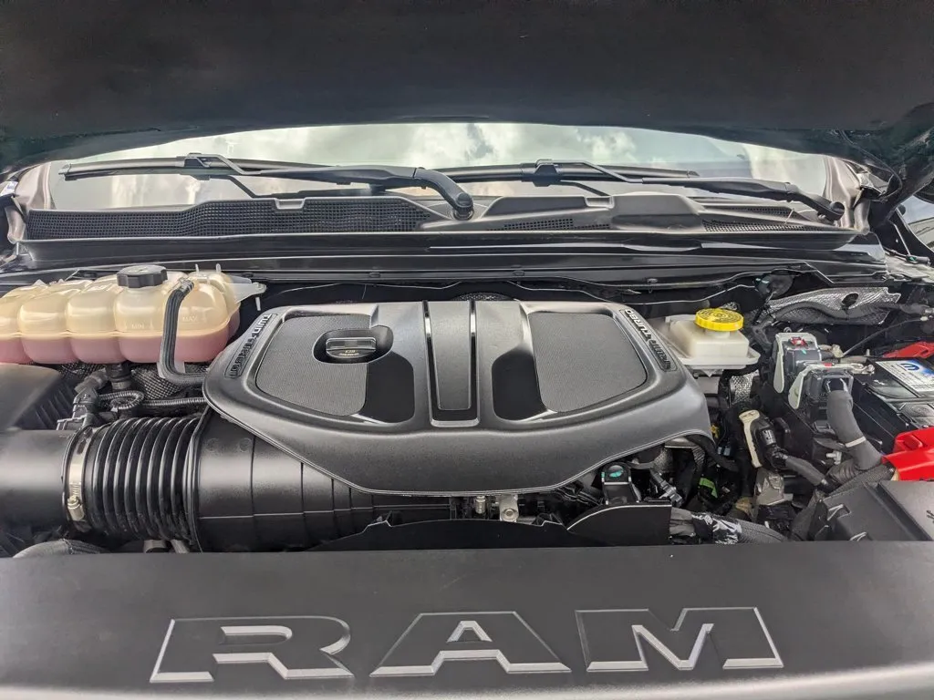 2025 Ram 1500 Lone Star thumbnail 30