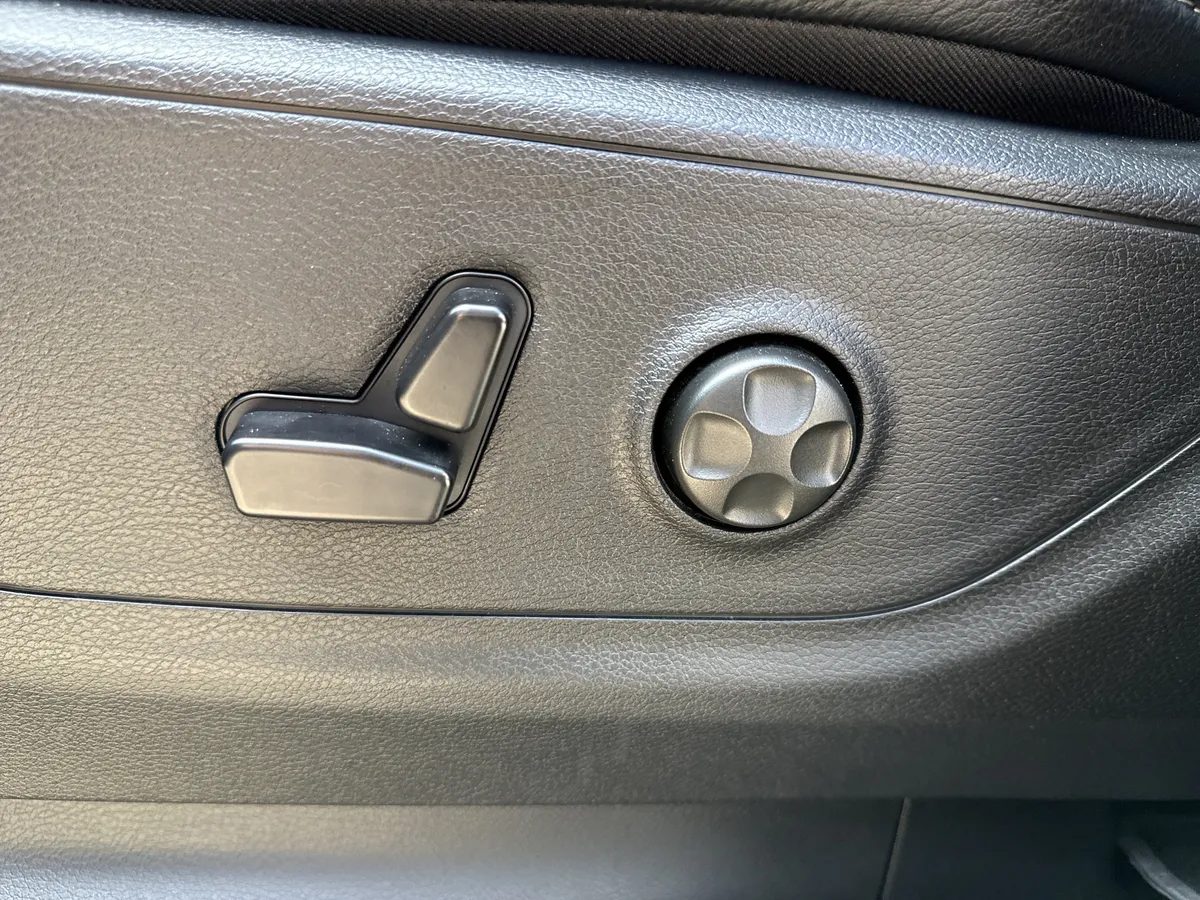 2025 Ram 1500 RHO thumbnail 10