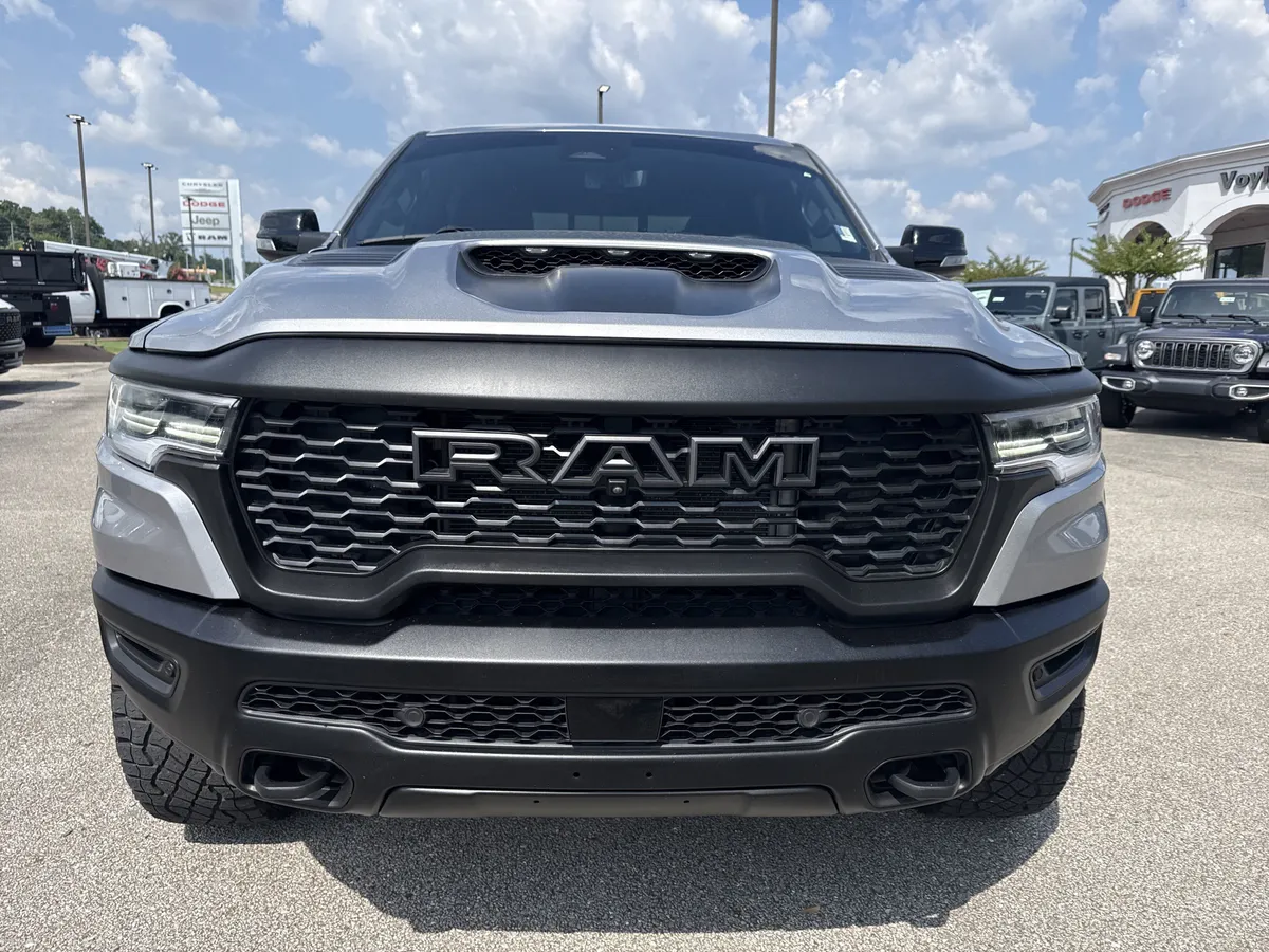 2025 Ram 1500 RHO thumbnail 2