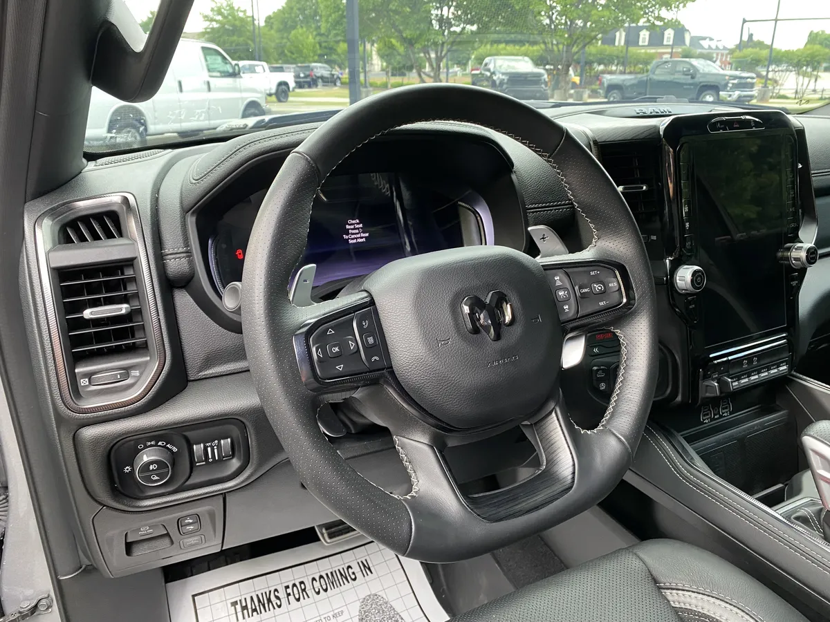 2025 Ram 1500 RHO thumbnail 11