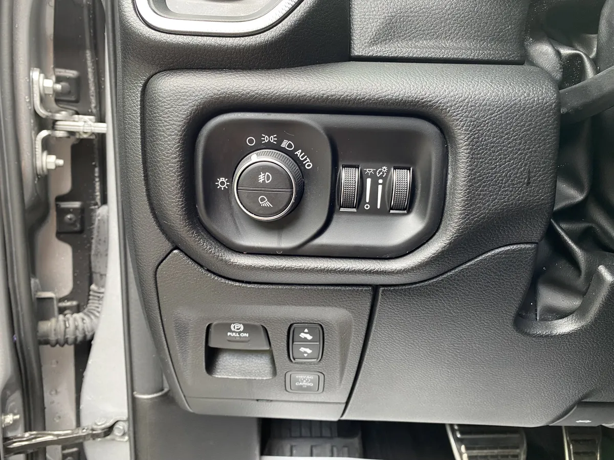 2025 Ram 1500 RHO thumbnail 12