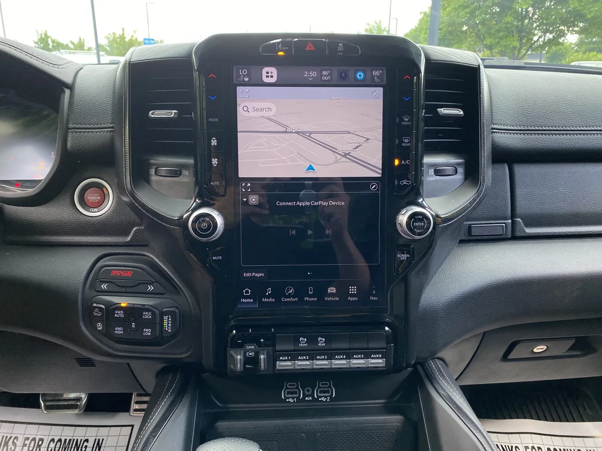 2025 Ram 1500 RHO thumbnail 18