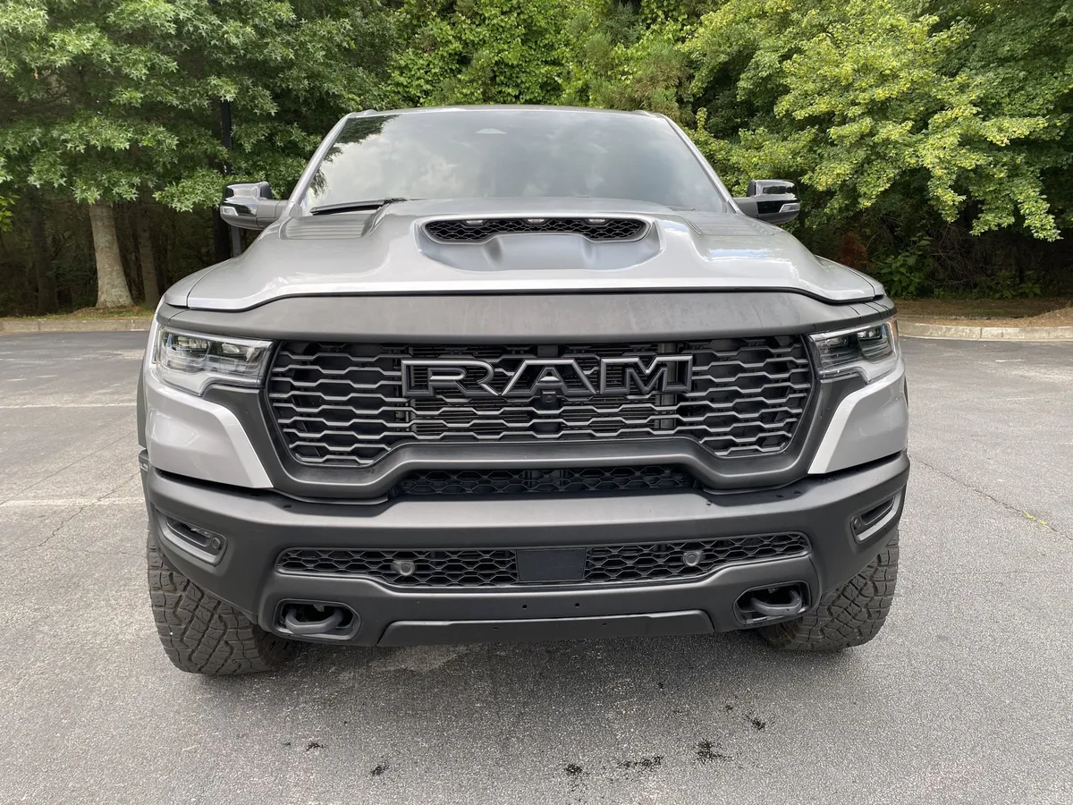 2025 Ram 1500 RHO thumbnail 2
