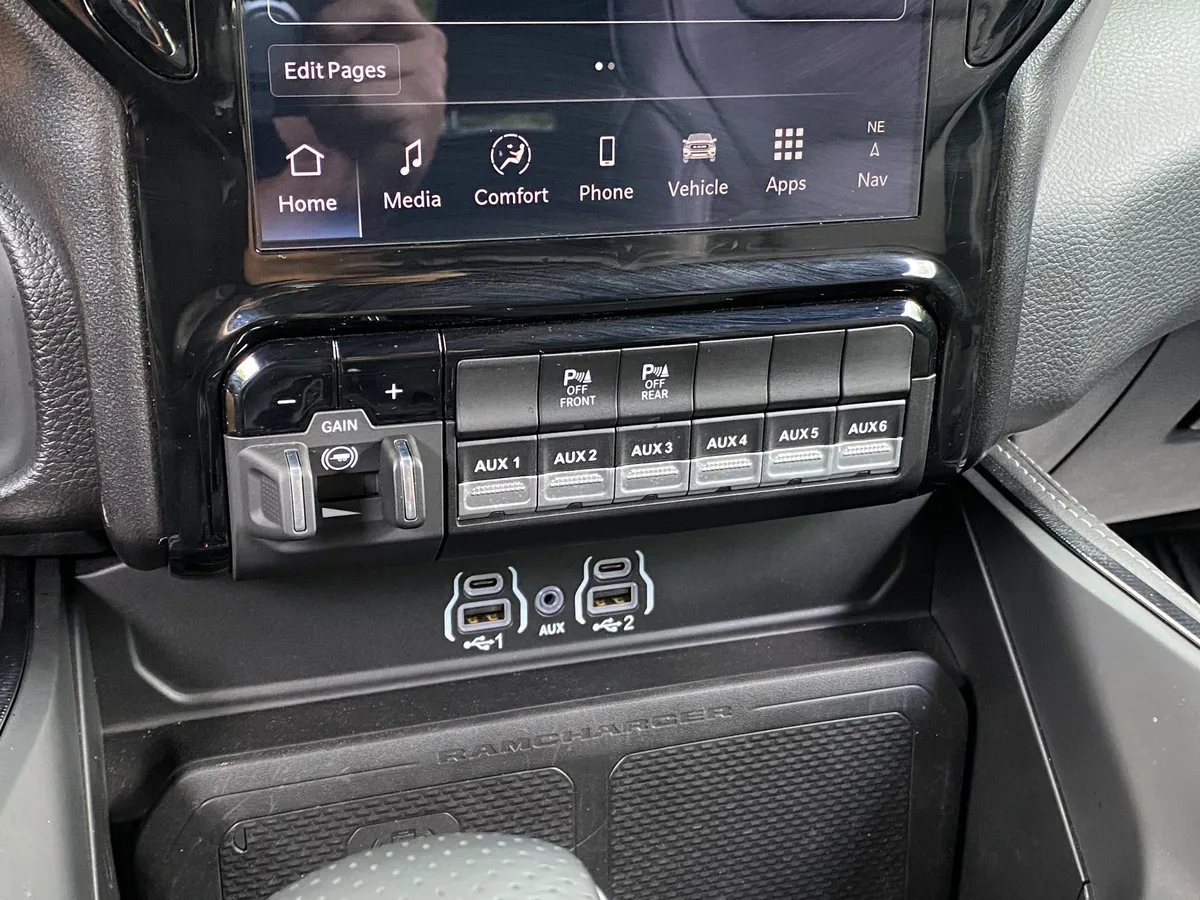 2025 Ram 1500 RHO thumbnail 22