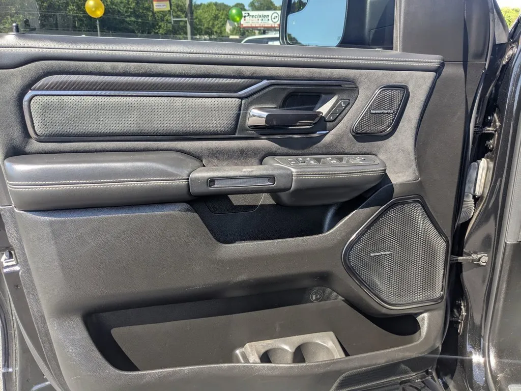 2025 Ram 1500 RHO thumbnail 11