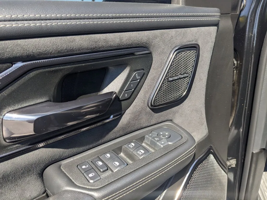 2025 Ram 1500 RHO thumbnail 12