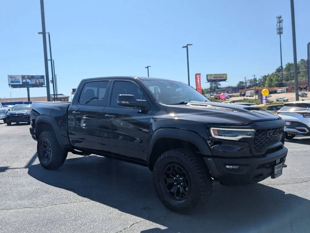 2025 Ram 1500 RHO thumbnail 3