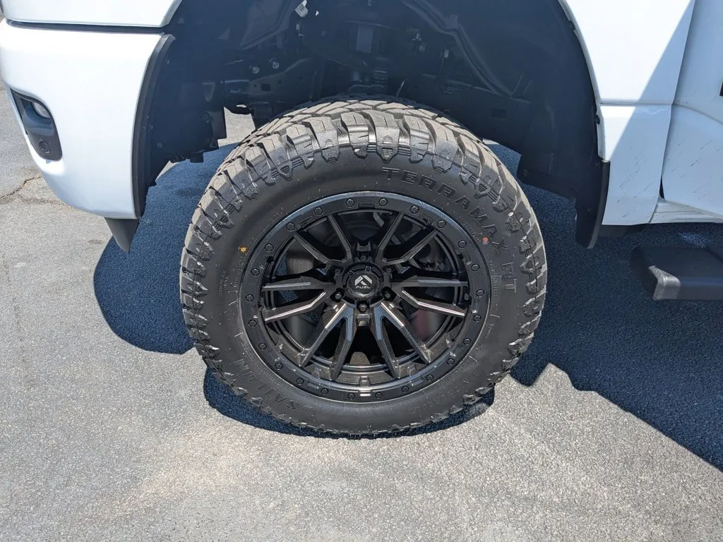 2025 Ram 1500 Tradesman thumbnail 10