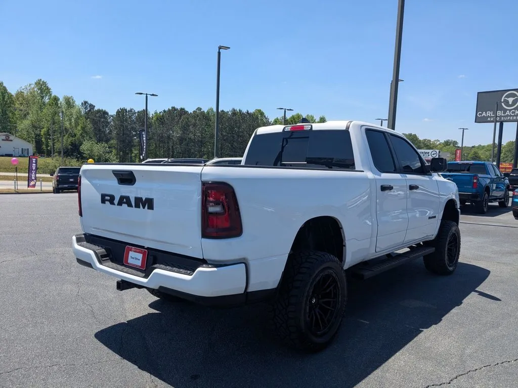 2025 Ram 1500 Tradesman thumbnail 5