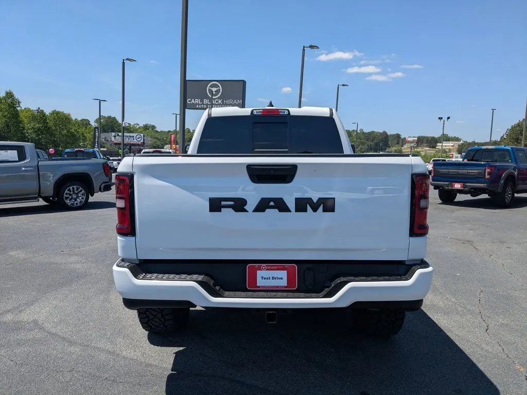 2025 Ram 1500 Tradesman thumbnail 6