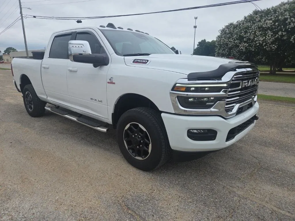 2025 Ram 2500 Laramie thumbnail 14