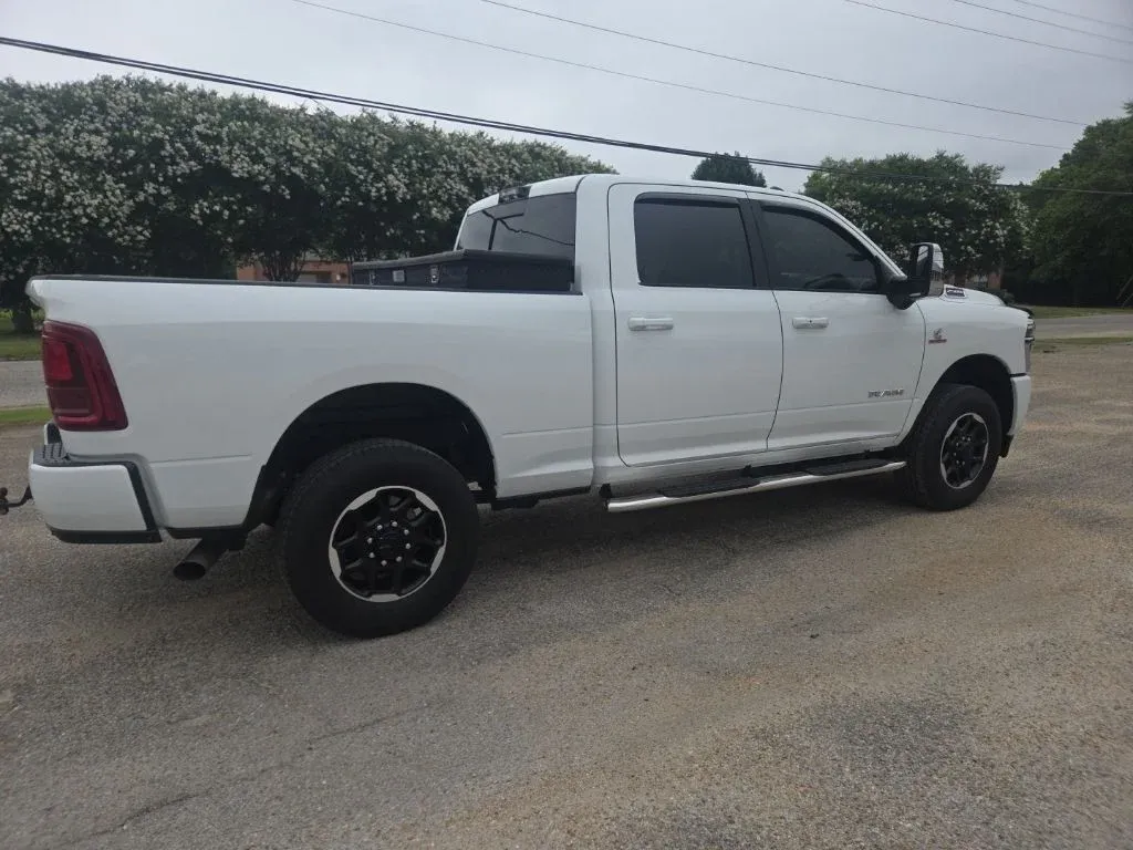 2025 Ram 2500 Laramie thumbnail 8