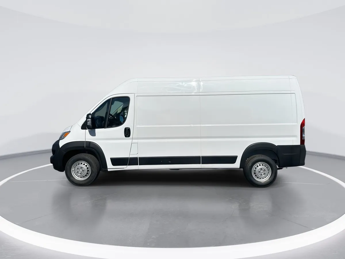 2025 Ram ProMaster Cargo Van Tradesman thumbnail 5