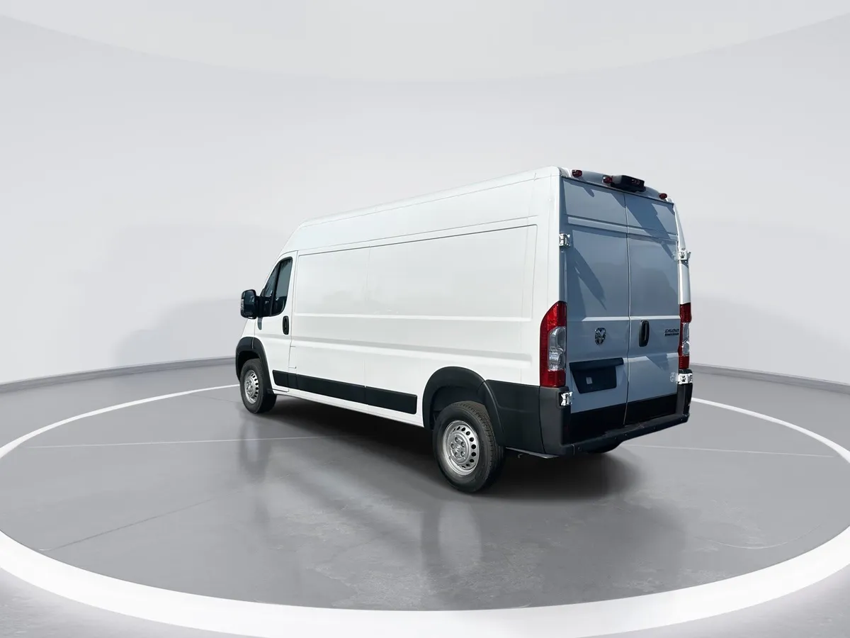 2025 Ram ProMaster Cargo Van Tradesman thumbnail 6