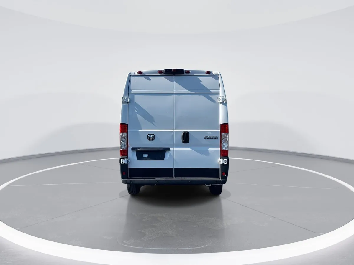 2025 Ram ProMaster Cargo Van Tradesman thumbnail 7