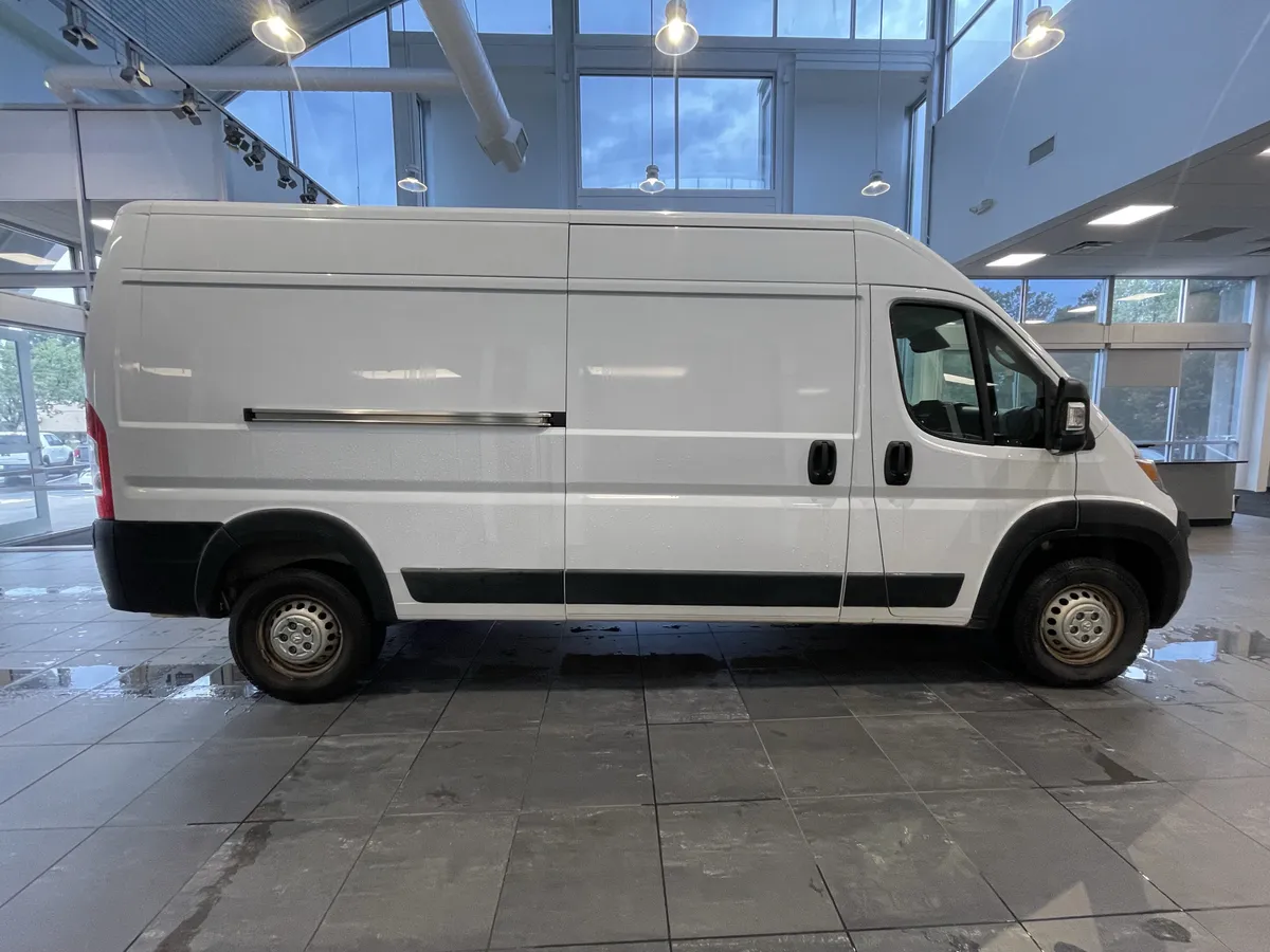 2025 Ram ProMaster Cargo Van Tradesman thumbnail 10