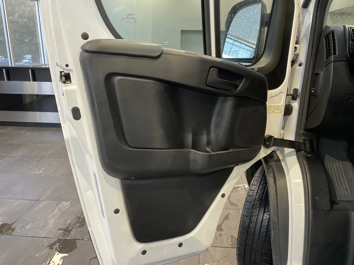 2025 Ram ProMaster Cargo Van Tradesman thumbnail 13