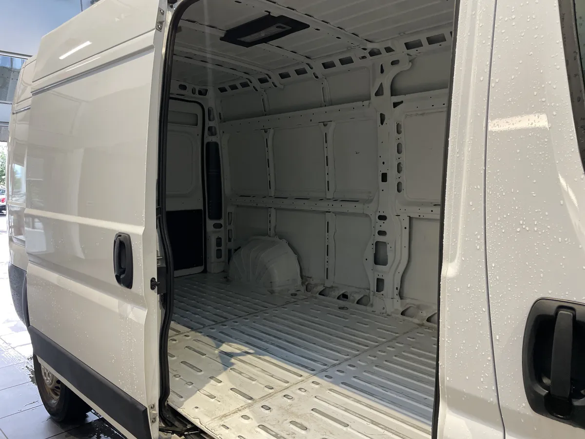 2025 Ram ProMaster Cargo Van Tradesman thumbnail 30