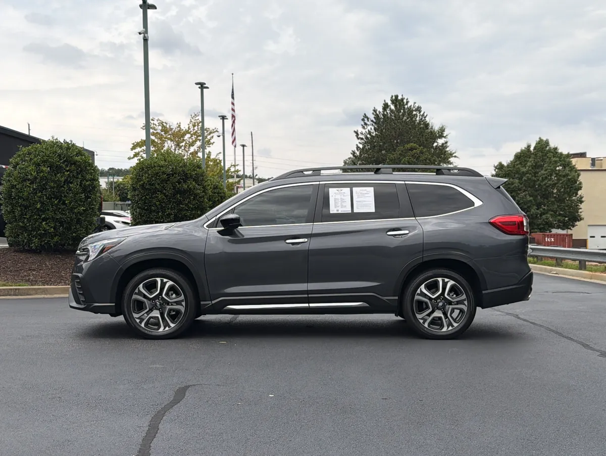 2025 Subaru Ascent Touring thumbnail 14