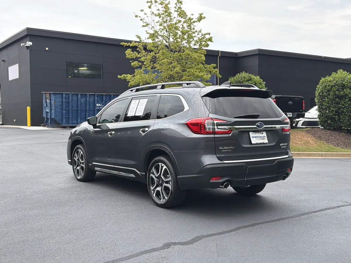 2025 Subaru Ascent Touring thumbnail 15