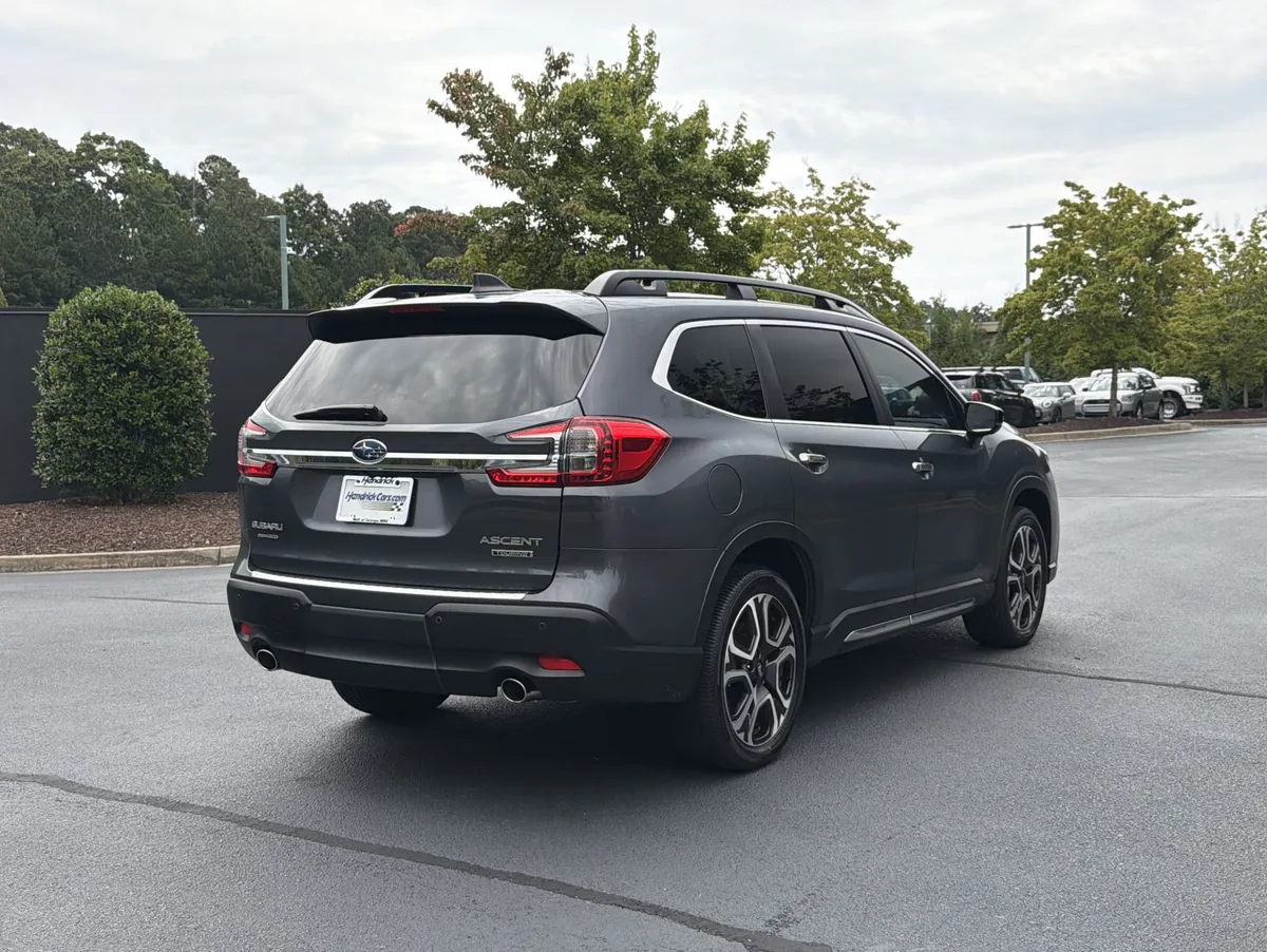 2025 Subaru Ascent Touring thumbnail 2