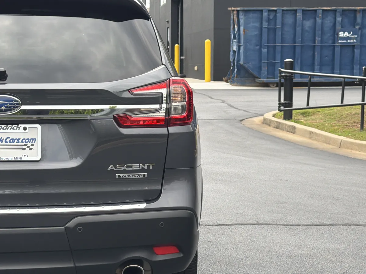2025 Subaru Ascent Touring thumbnail 23