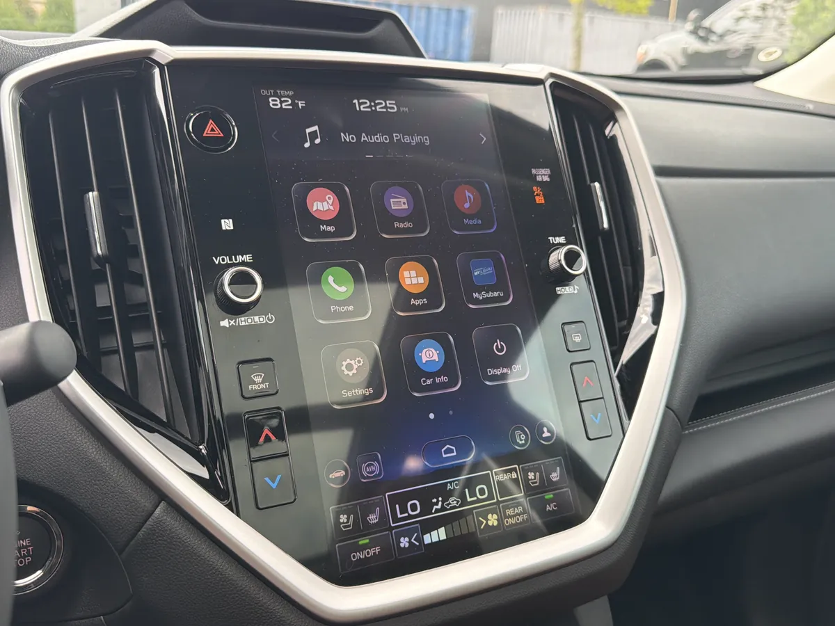 2025 Subaru Ascent Touring thumbnail 35