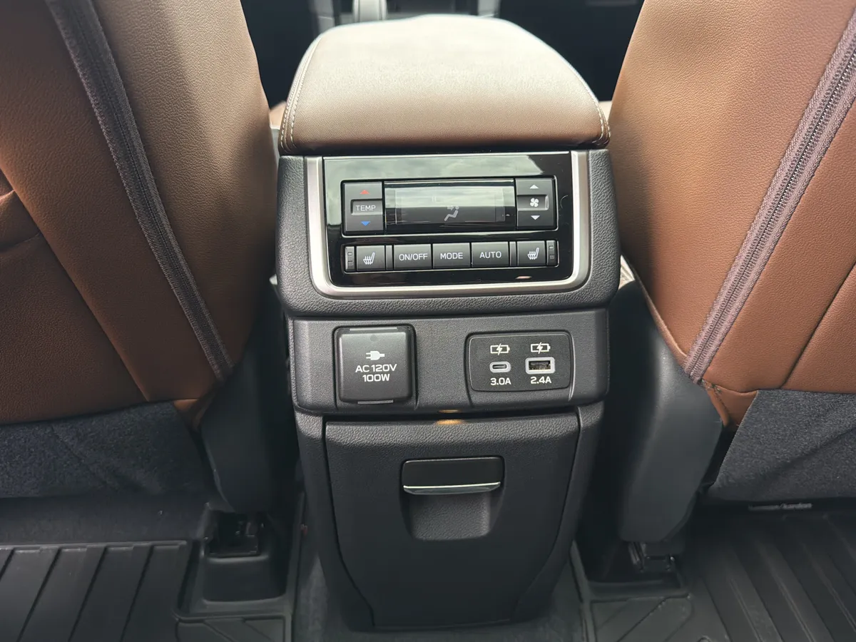 2025 Subaru Ascent Touring thumbnail 42