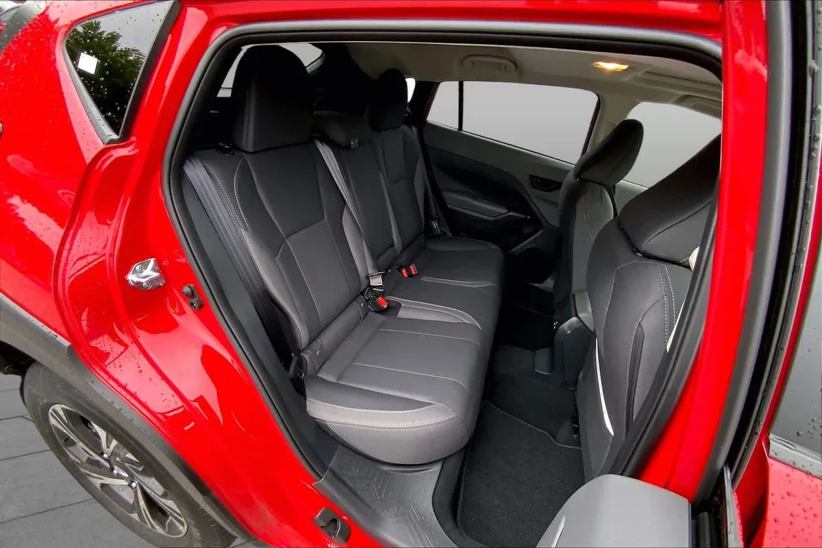 2025 Subaru Crosstrek Premium thumbnail 19