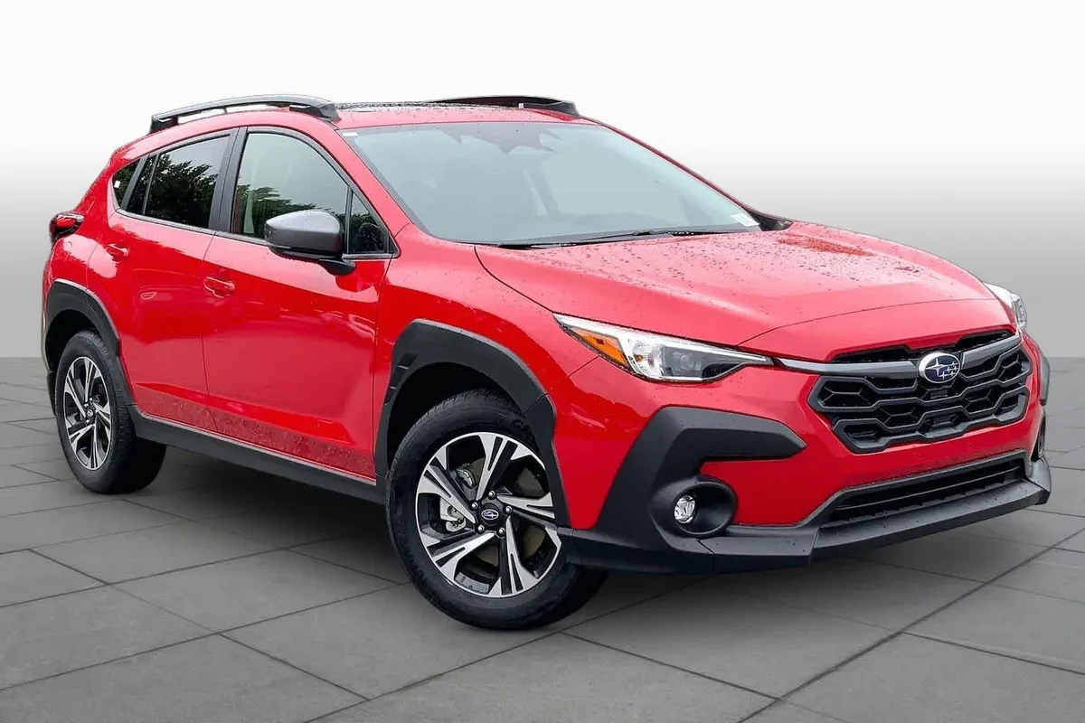 2025 Subaru Crosstrek Premium thumbnail 3