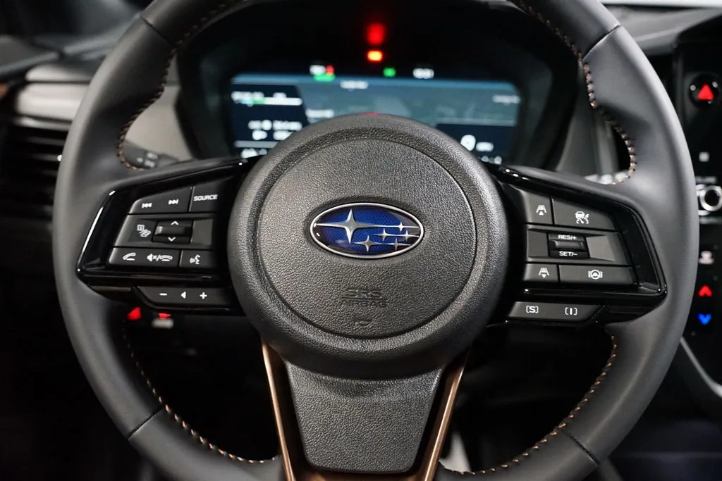 2025 Subaru Forester Hybrid Sport thumbnail 12