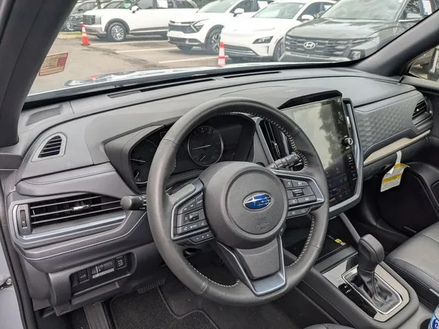 2025 Subaru Forester Limited thumbnail 11