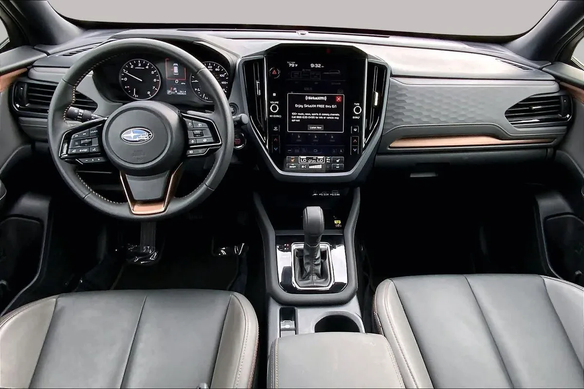 2025 Subaru Forester Sport thumbnail 15