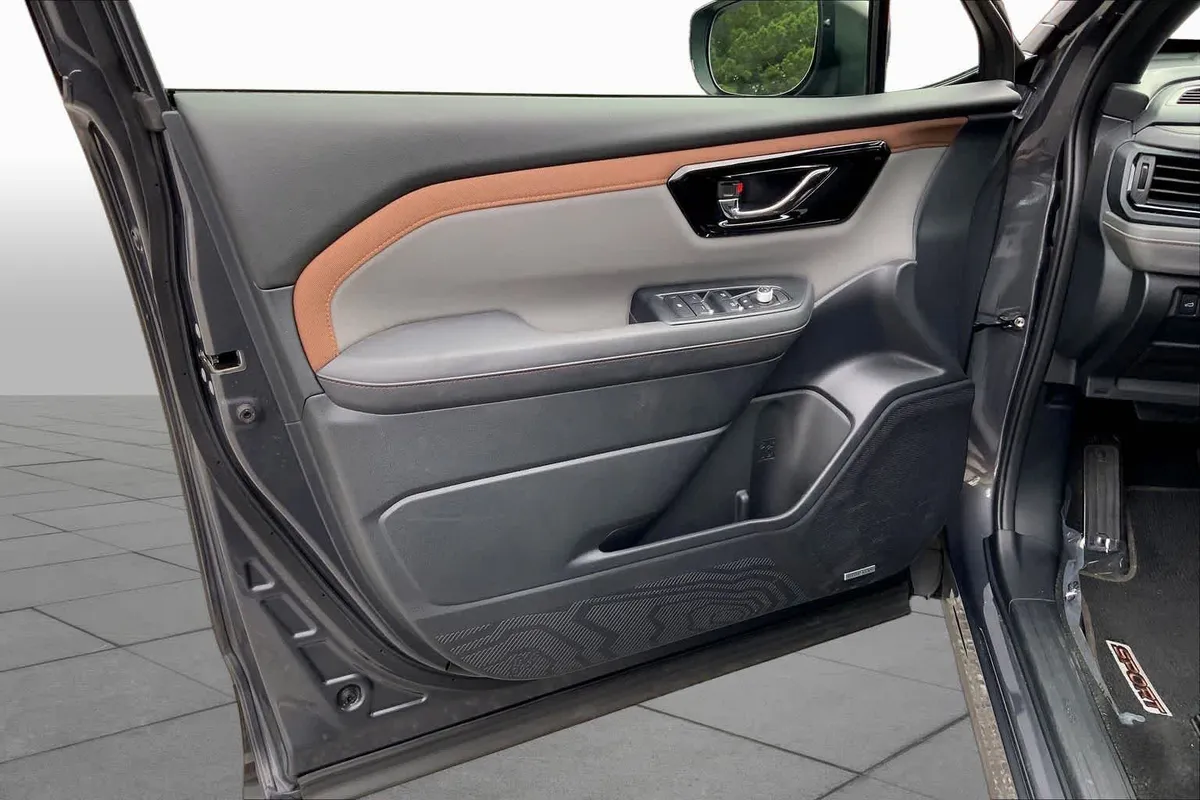 2025 Subaru Forester Sport thumbnail 21