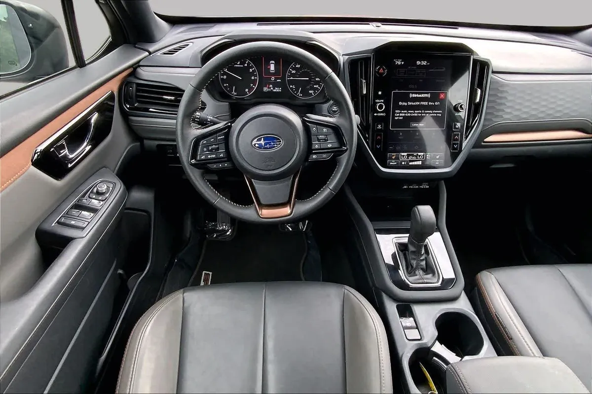 2025 Subaru Forester Sport thumbnail 6