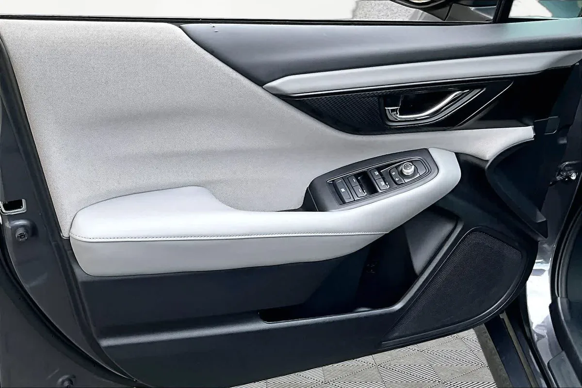 2025 Subaru Legacy Premium thumbnail 21