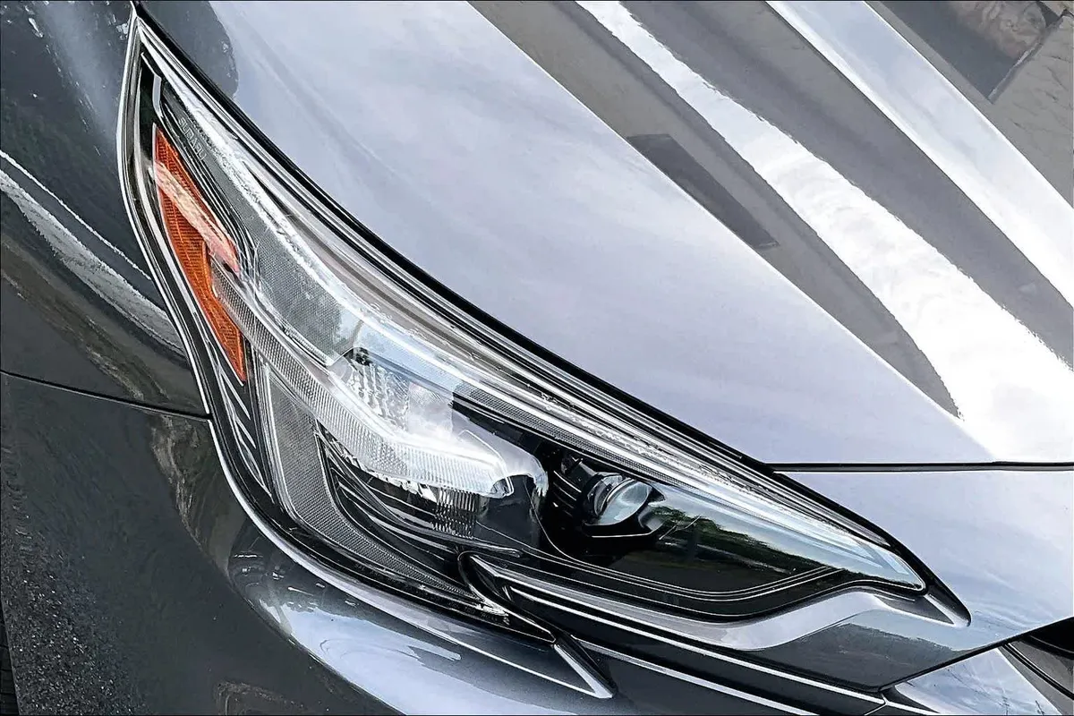 2025 Subaru Legacy Premium thumbnail 27