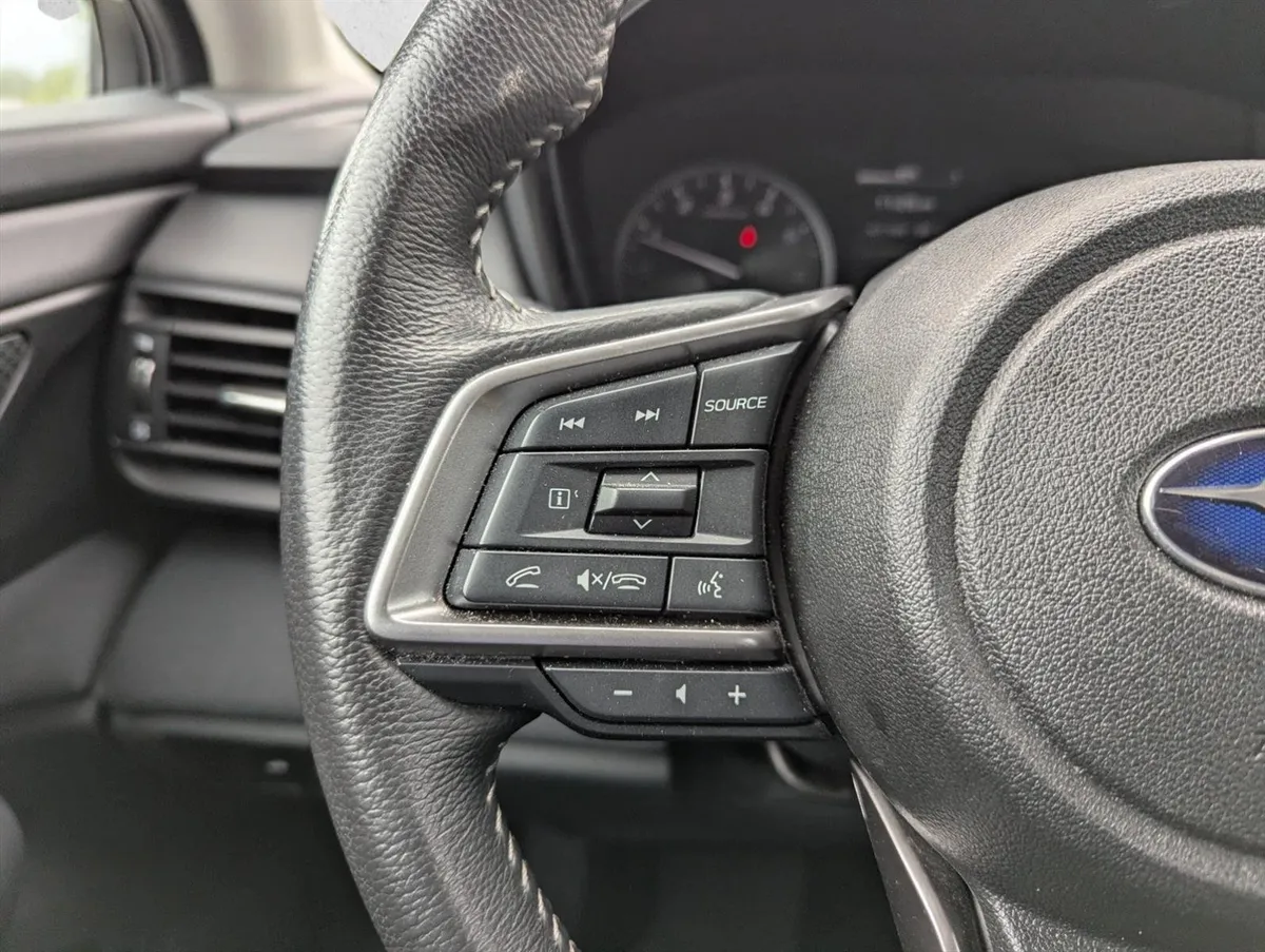 2025 Subaru Legacy Premium thumbnail 13