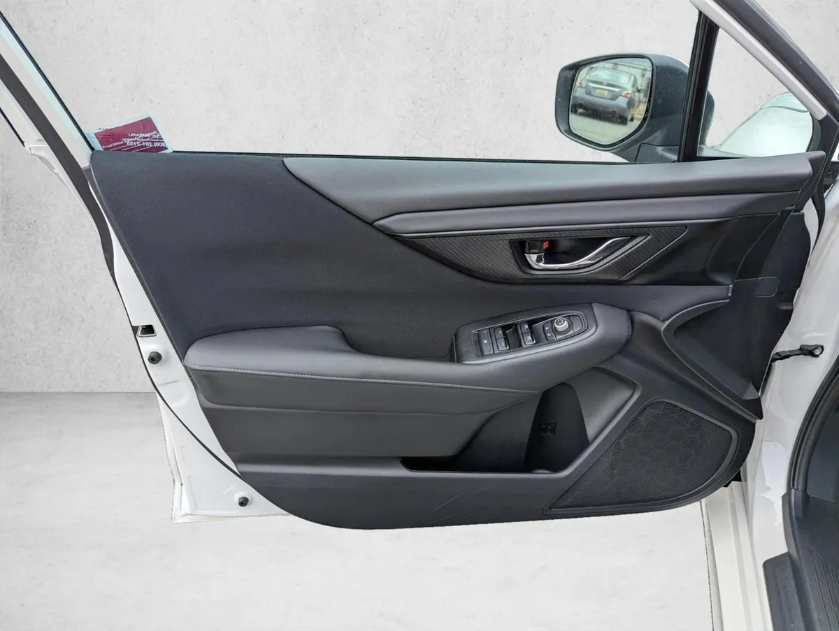 2025 Subaru Legacy Premium thumbnail 21