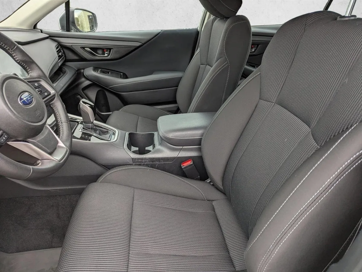 2025 Subaru Legacy Premium thumbnail 22