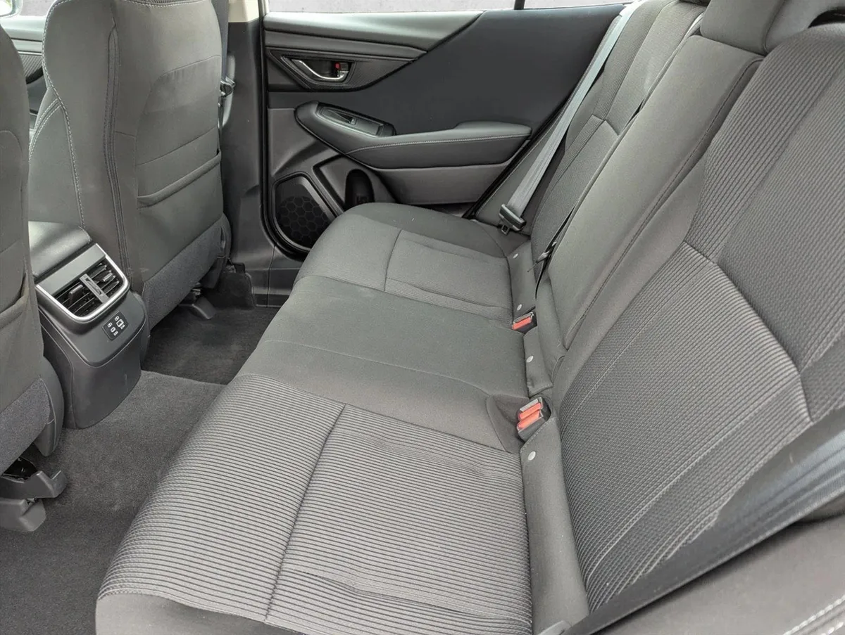2025 Subaru Legacy Premium thumbnail 23