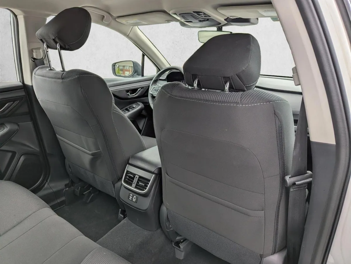 2025 Subaru Legacy Premium thumbnail 27