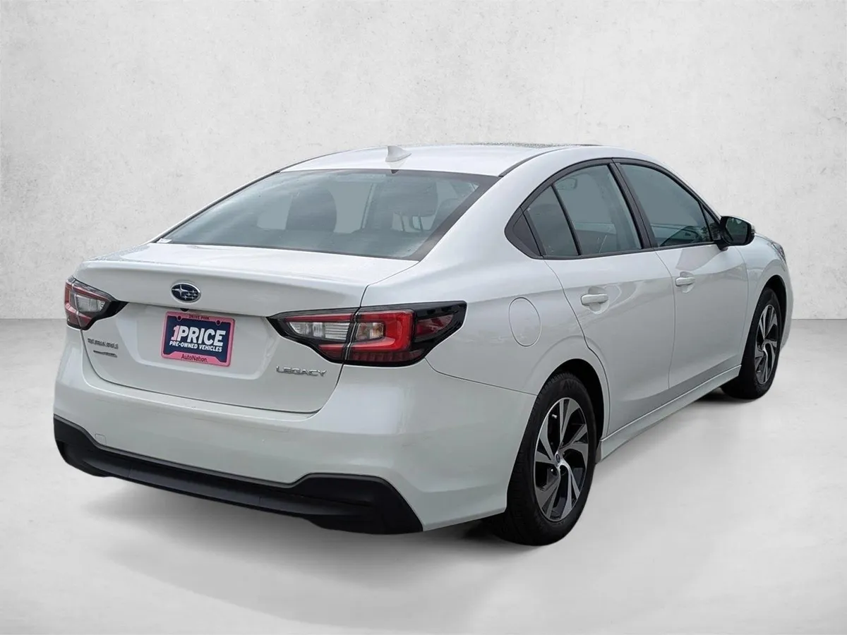 2025 Subaru Legacy Premium thumbnail 5