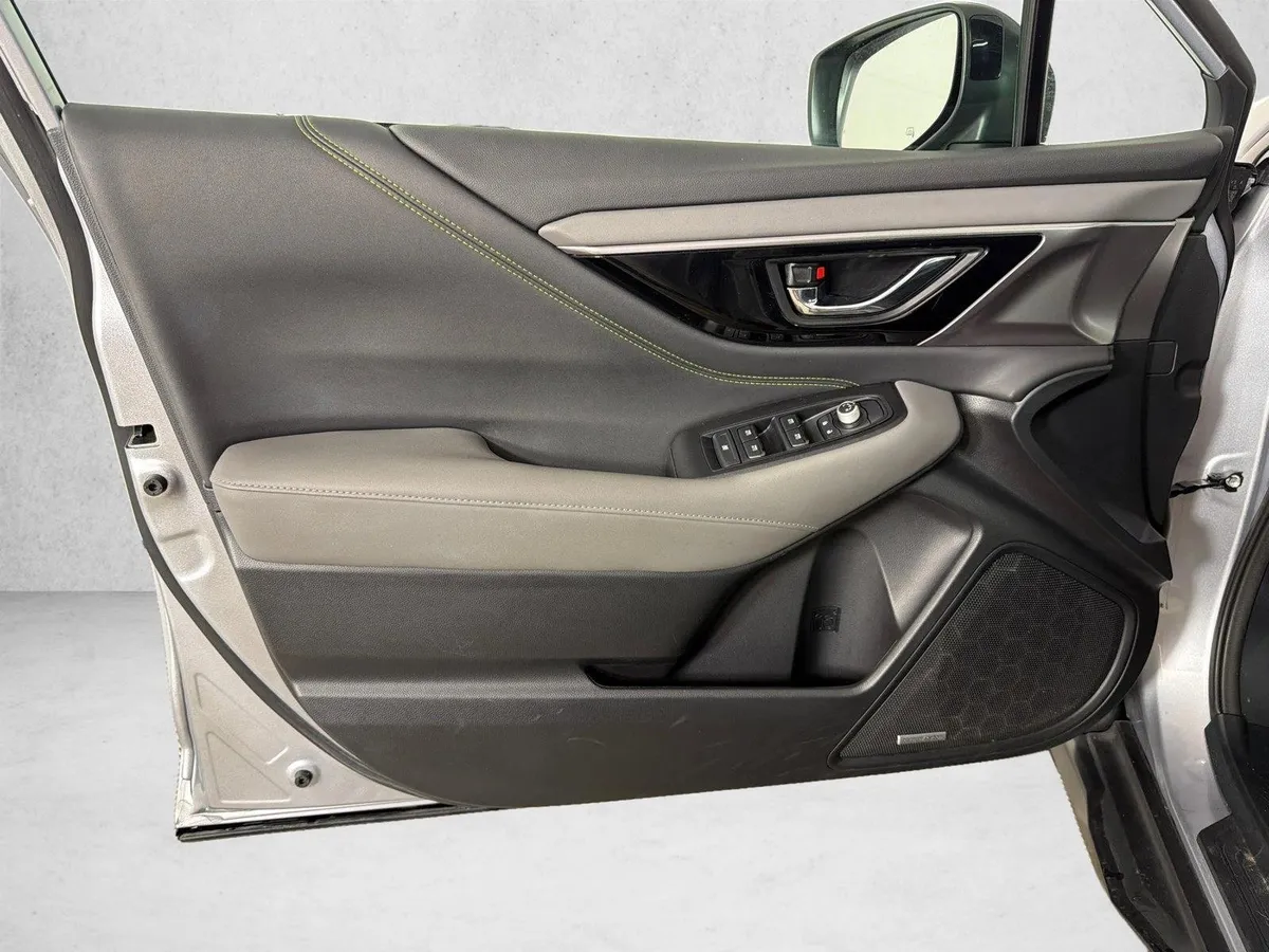 2025 Subaru Outback Onyx Edition thumbnail 11