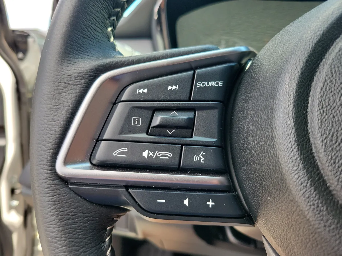2025 Subaru Outback Premium thumbnail 15