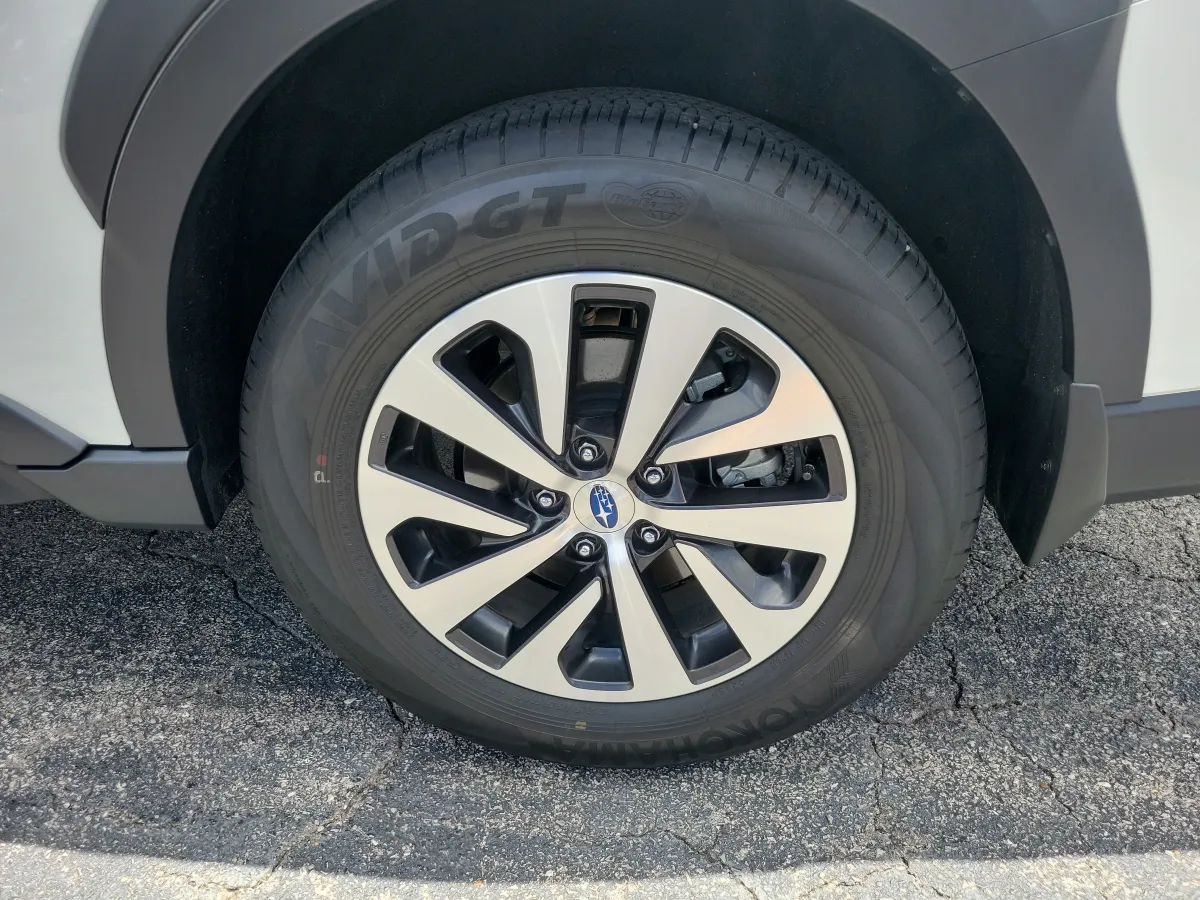 2025 Subaru Outback Premium thumbnail 25