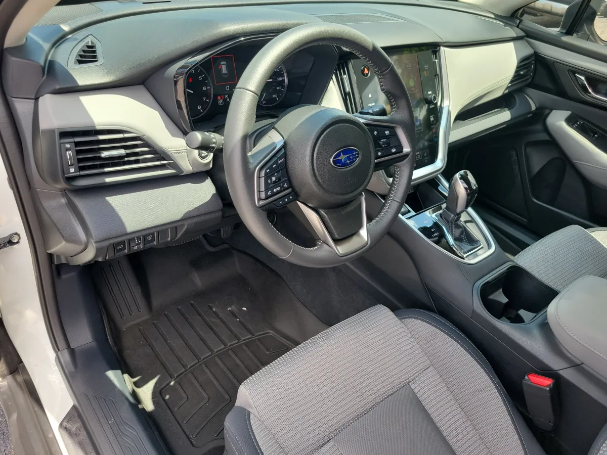 2025 Subaru Outback Premium thumbnail 4