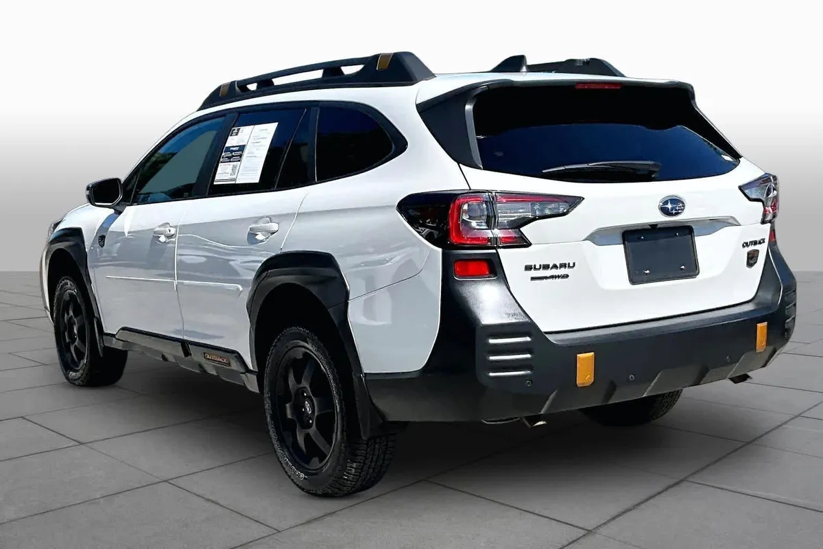 2025 Subaru Outback Wilderness thumbnail 12